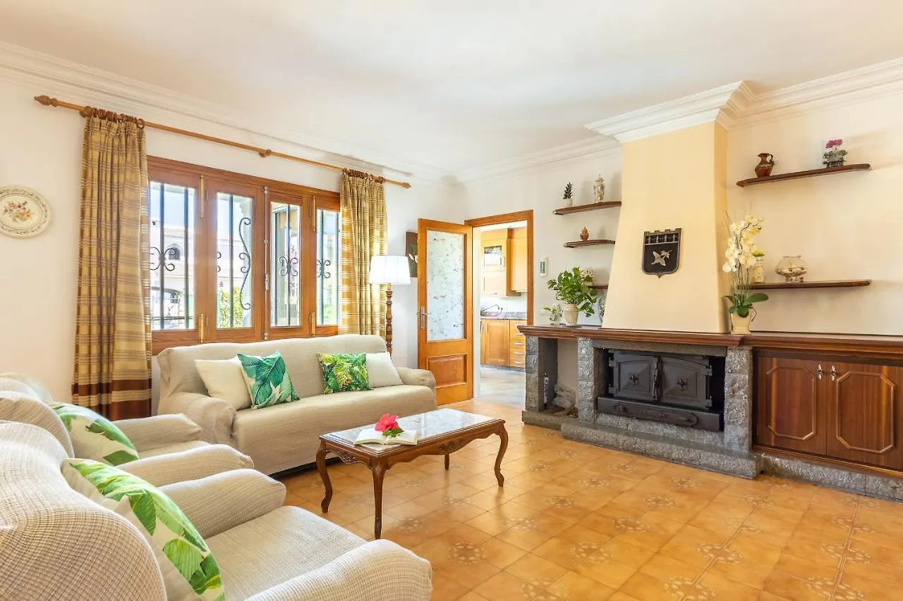 Ideal Property Mallorca - Can Paris location